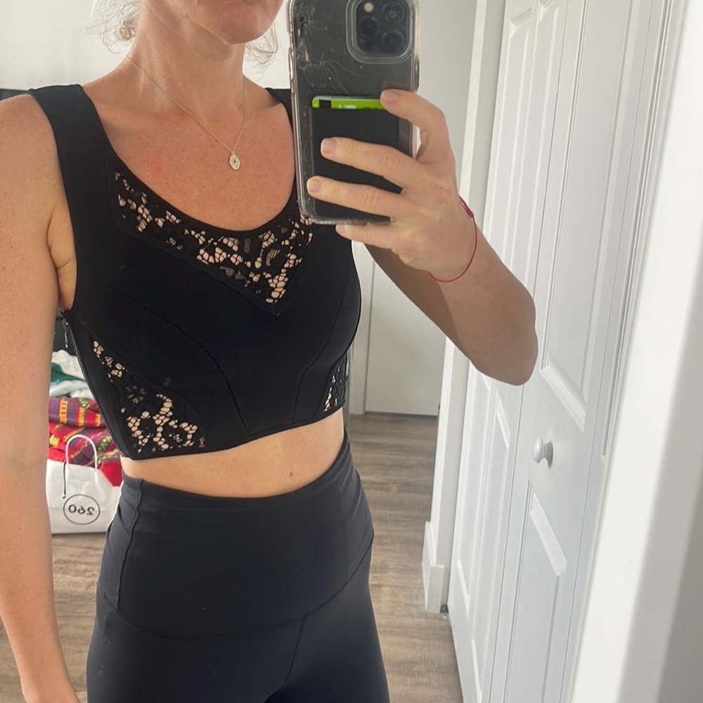 Bcbgmaxazria bandage and lace crop top
